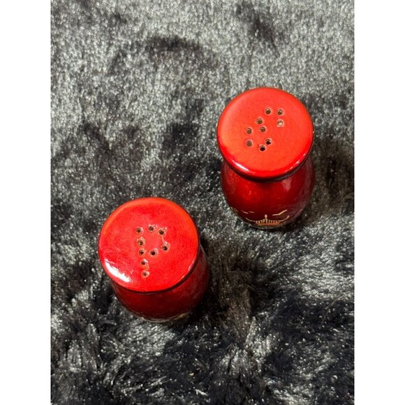 Vintage Japanese Red Lacquer Salt & Pepper Shakers With Pagoda Design - Picture 4 of 7